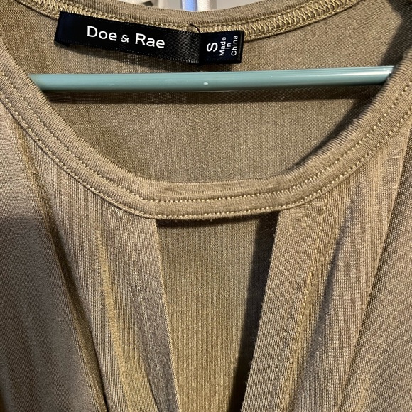 Doe & Rae top - Picture 2 of 3